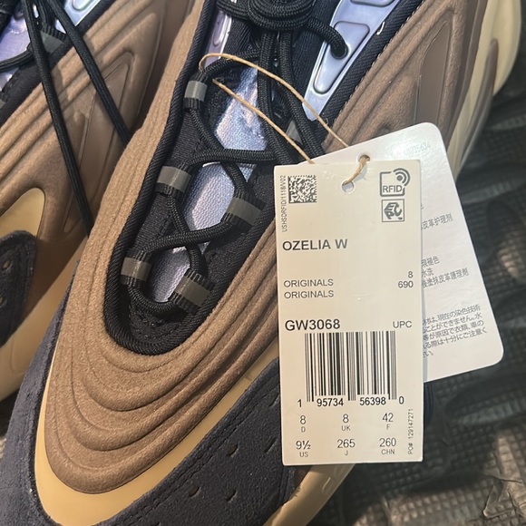 Adidas Onelia - Picture 9 of 10